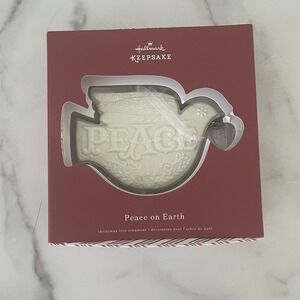 Hallmark Keepsake Embossed Dove Ornament 2015 Peace on Earth Terri Steiger